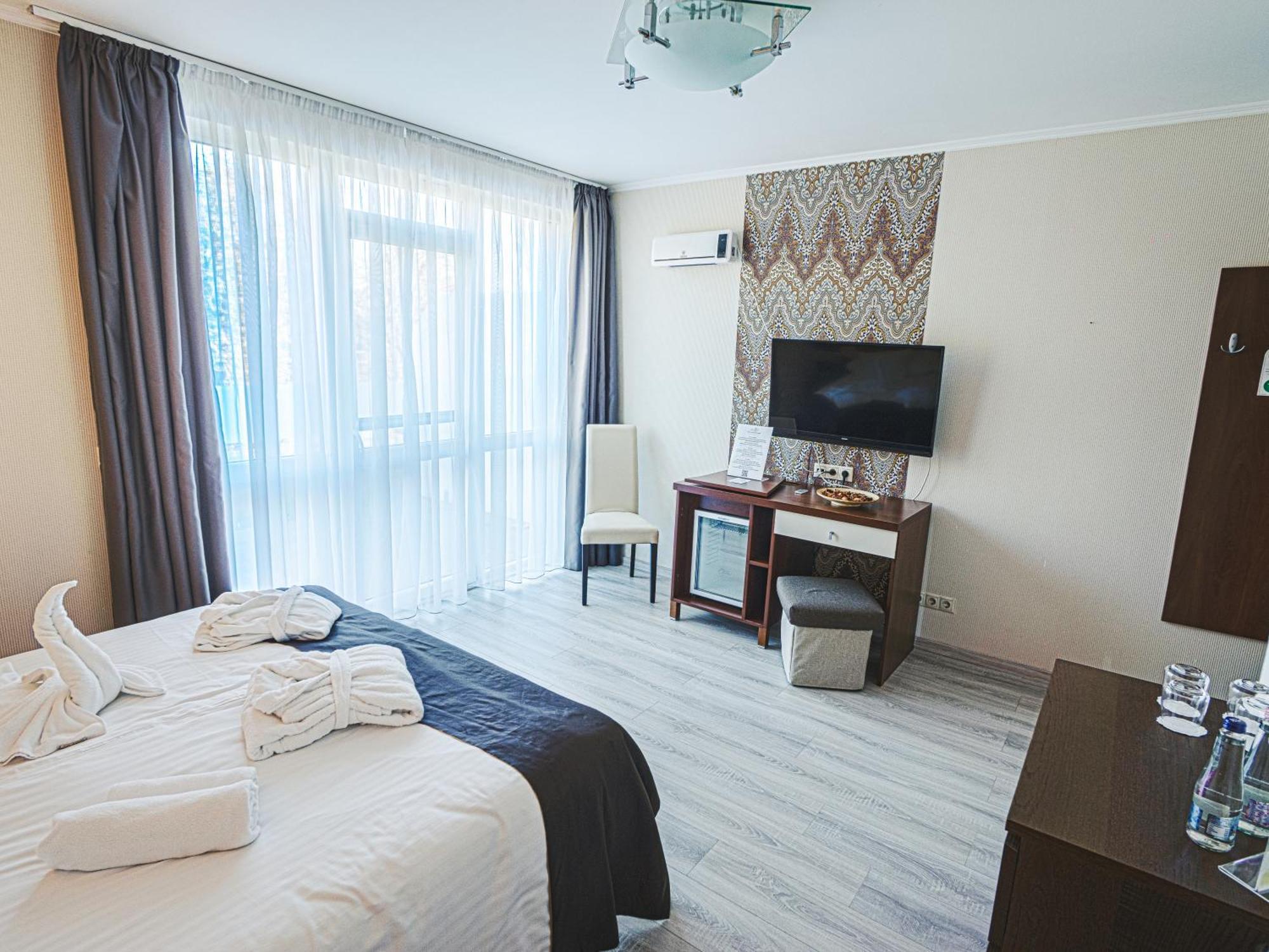 Holiday Beach Budapest Wellness Hotel With Sauna Park Екстер'єр фото