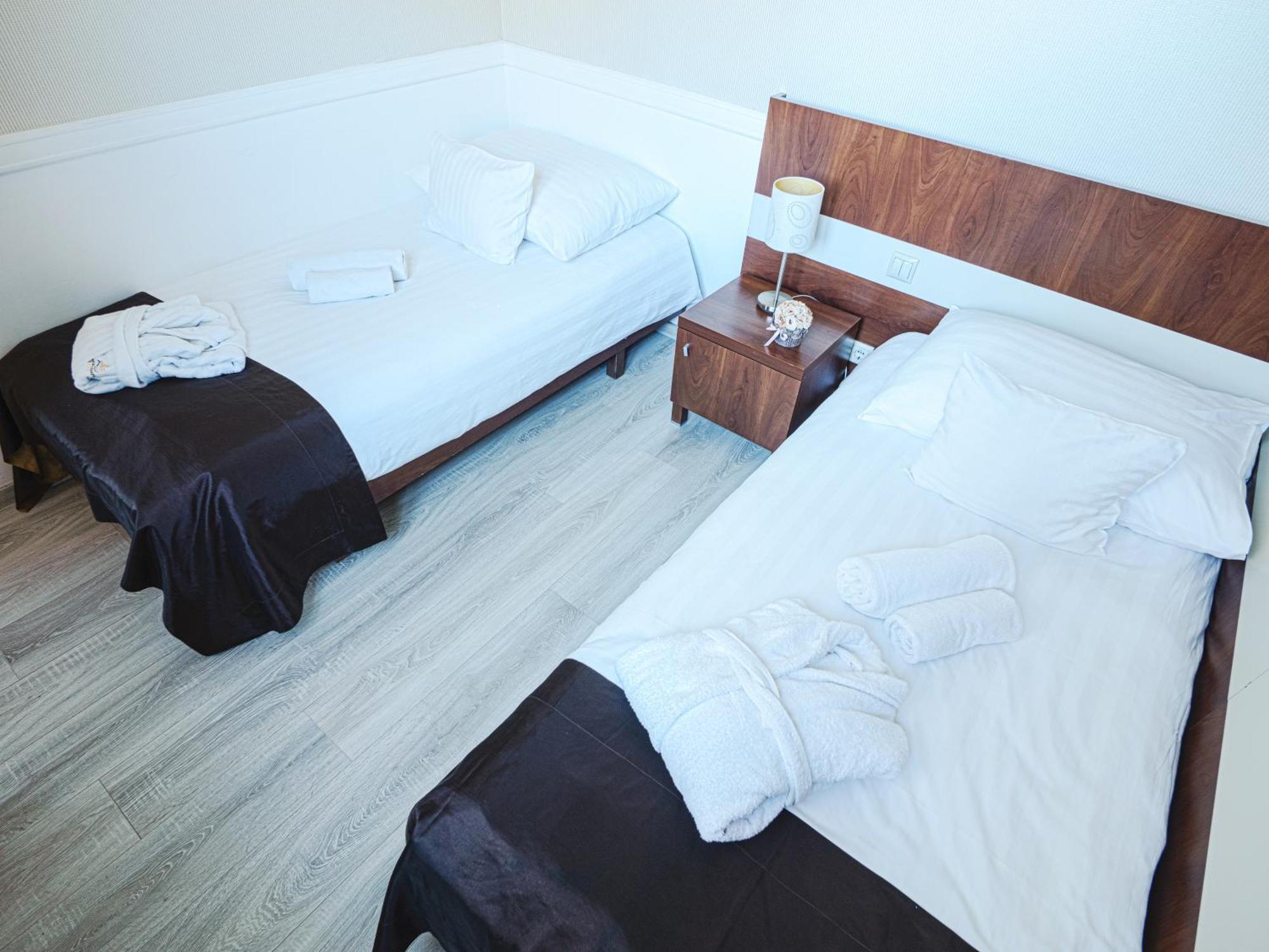 Holiday Beach Budapest Wellness Hotel With Sauna Park Екстер'єр фото