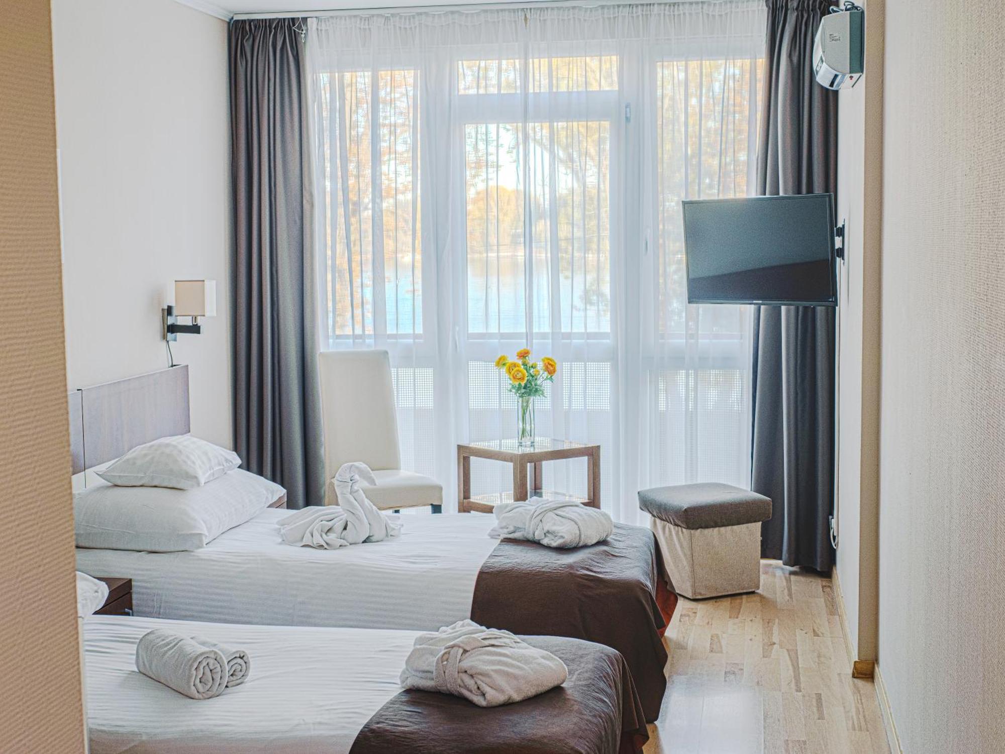 Holiday Beach Budapest Wellness Hotel With Sauna Park Екстер'єр фото