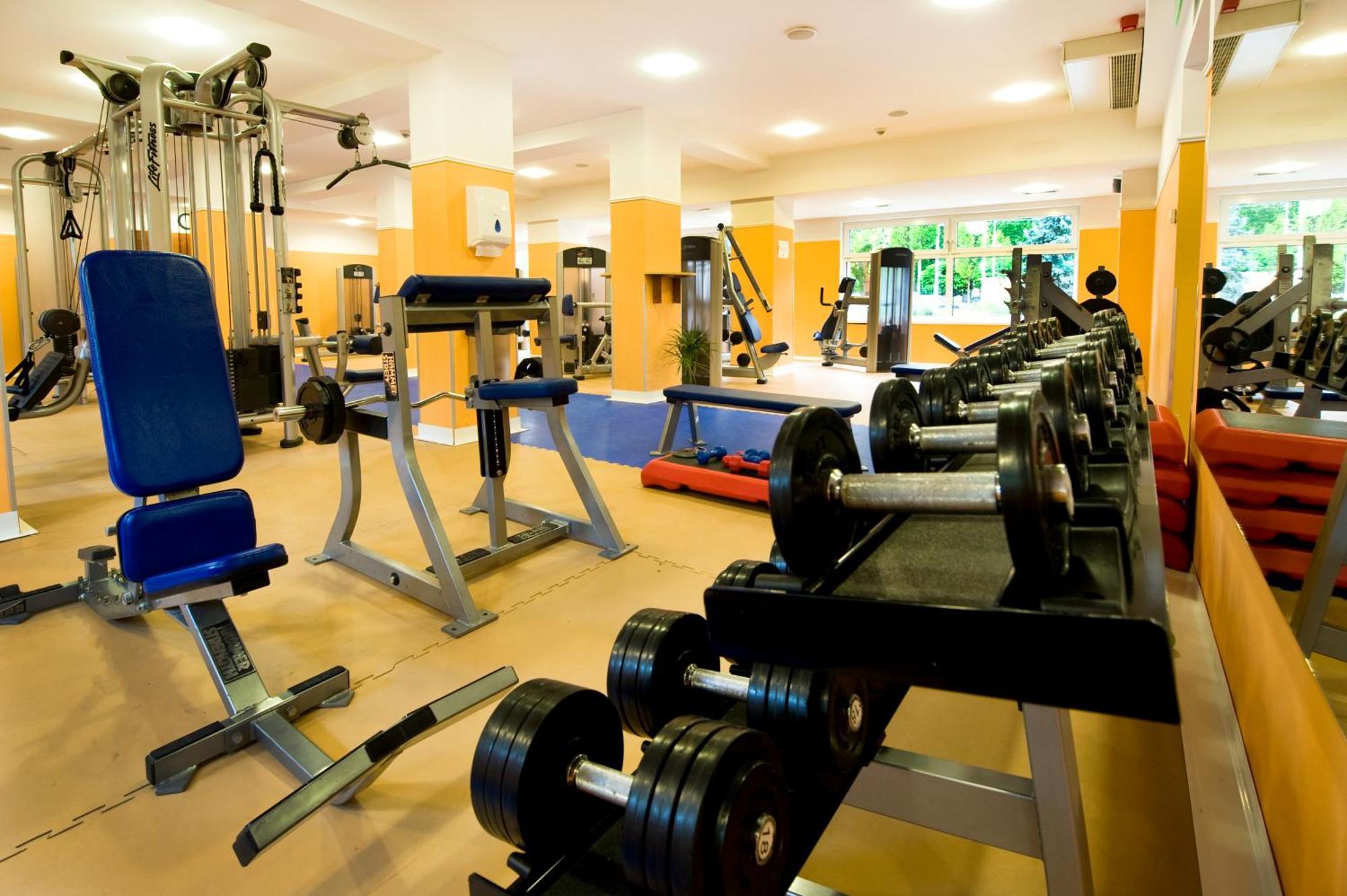 Holiday Beach Budapest Wellness Hotel With Sauna Park Екстер'єр фото